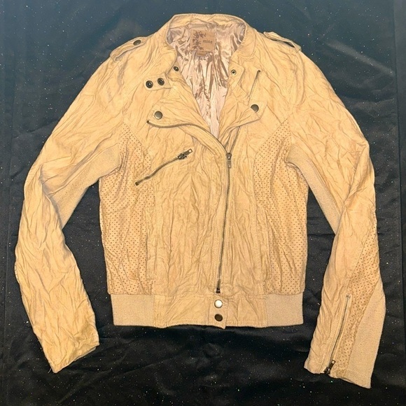 mine Jackets & Blazers - Distressed Cropped Jacket 🧥